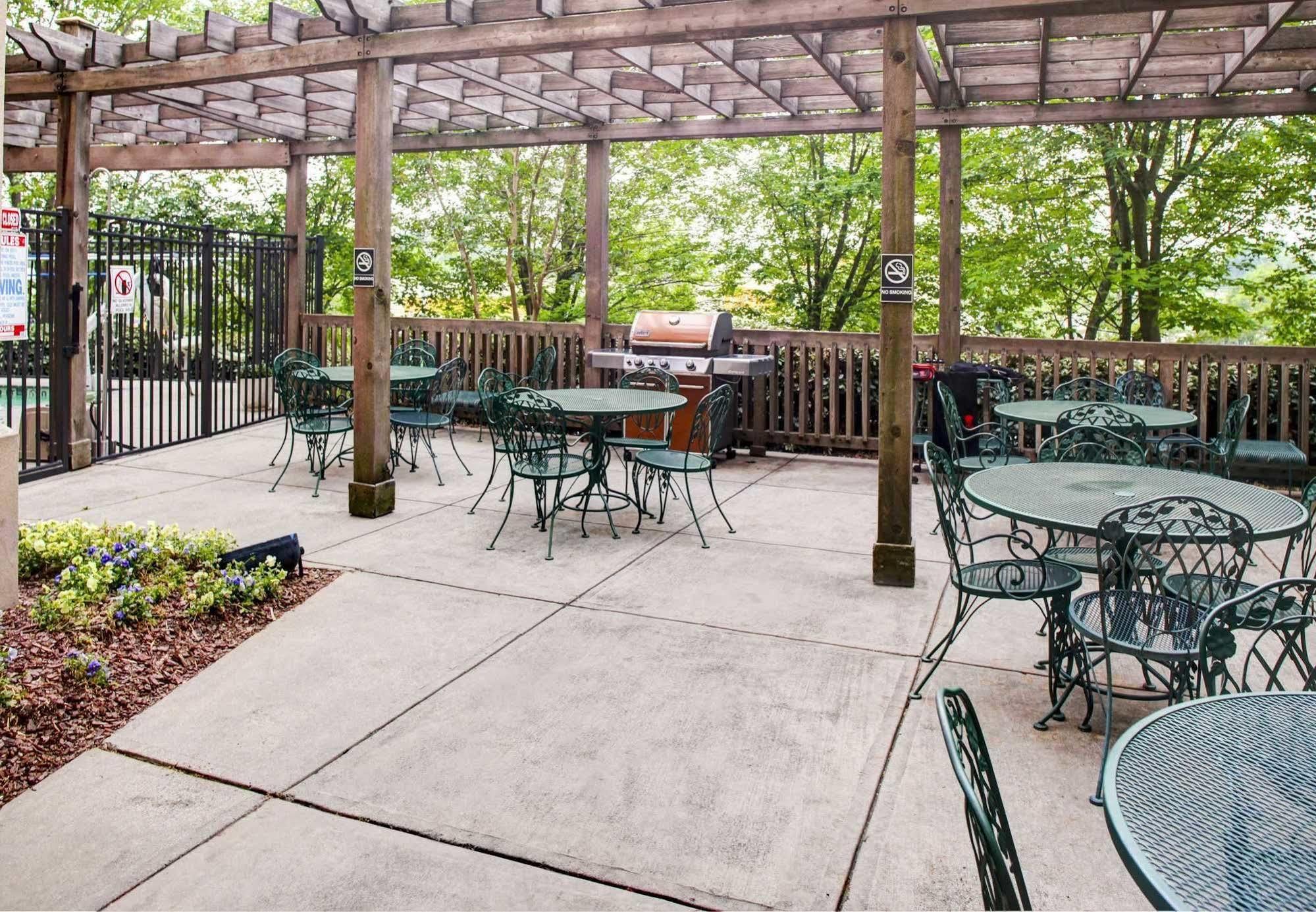 Towneplace Suites Atlanta Buckhead Экстерьер фото